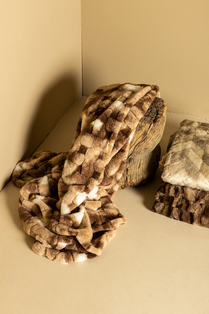 Geraldine Brown Artificial Fur Plaid Rectangle L