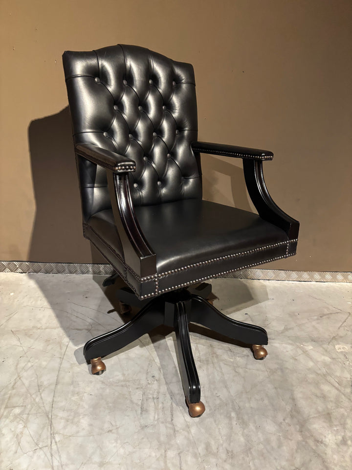 Chesterfield President Chair Nieuwstaat