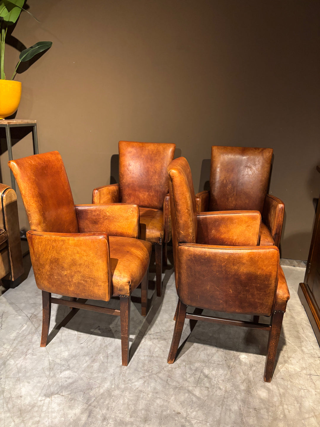 4 Schapenleren Eetkamerstoelen Vintage merk Joris