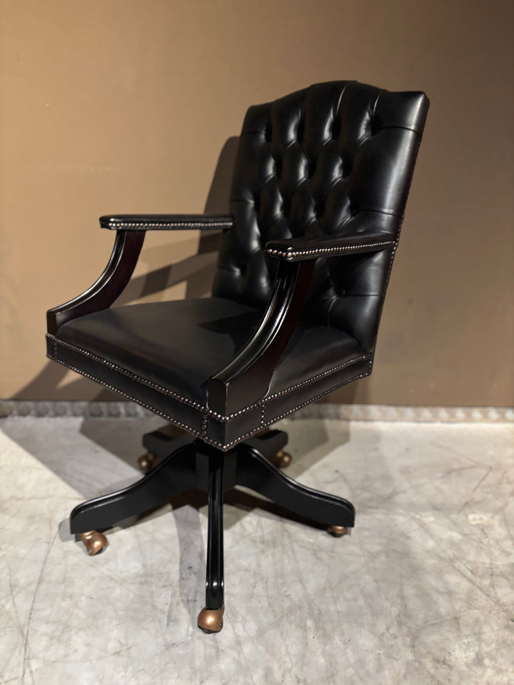 Chesterfield President Chair Nieuwstaat