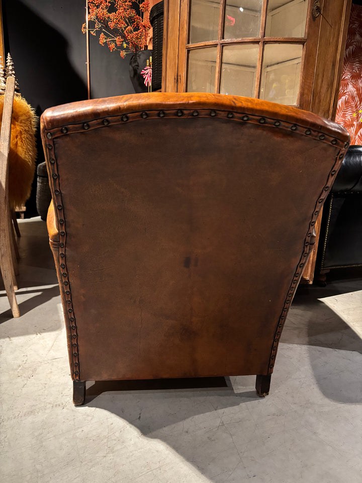 Antieke Schapenleren Ocl fauteuil