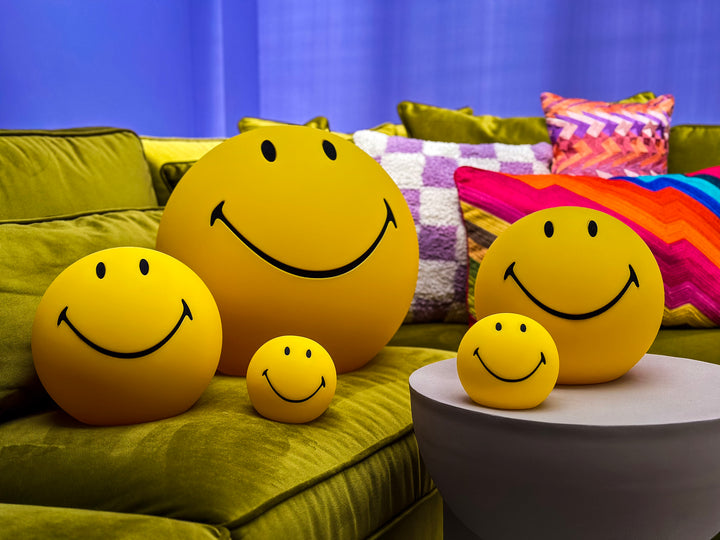 Mr Maria Smiley Lamp