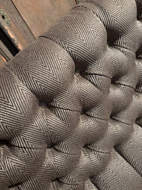 Chesterfield Style 4 zits Bank Nieuwstaat