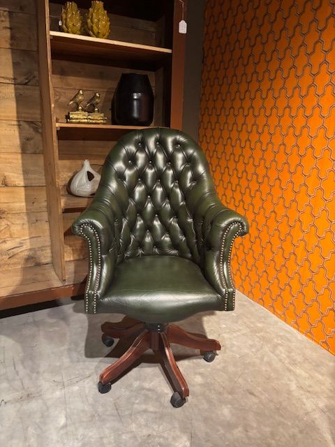 Chesterfield President Swivel Chair