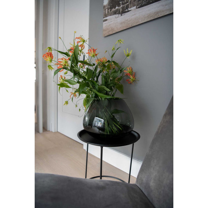 Morava Grey vaas – Bolvormige grijze glazen vaas Ø32 cm