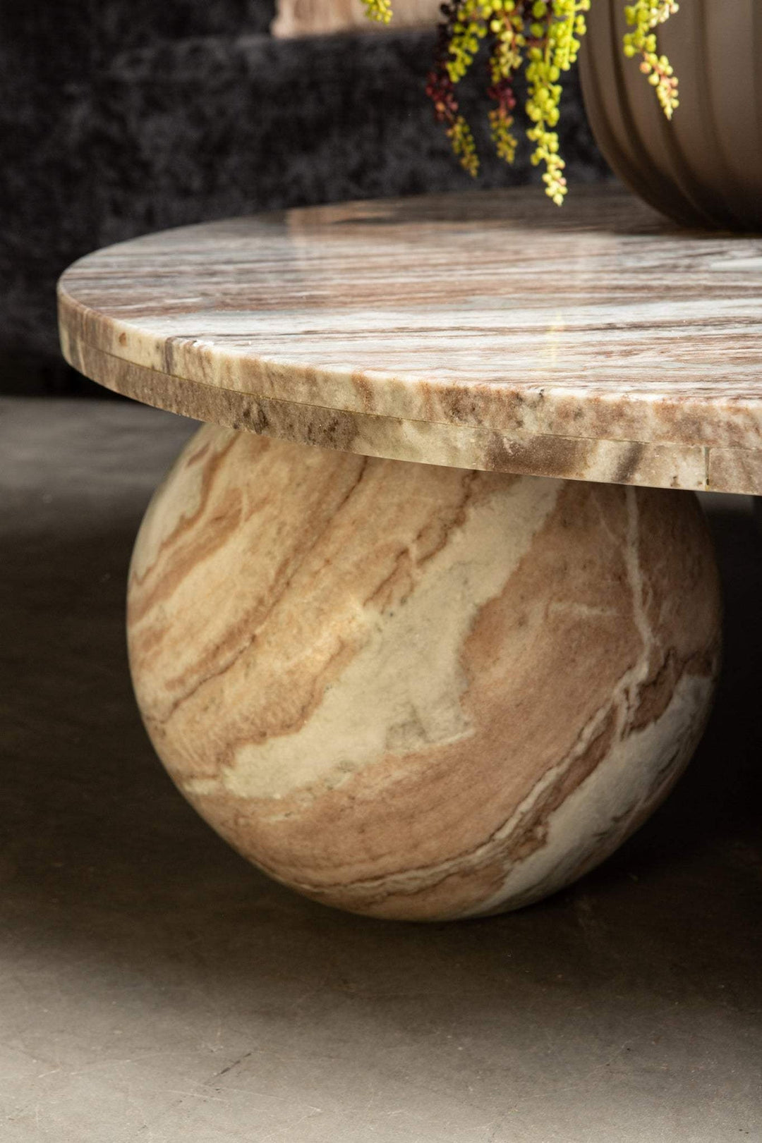 Diro Beige Marble 3 ball coffeetable round PTMD