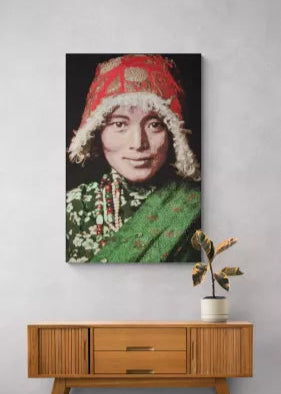 Geweven Wandpaneel Gobelin – Tibetan Woman