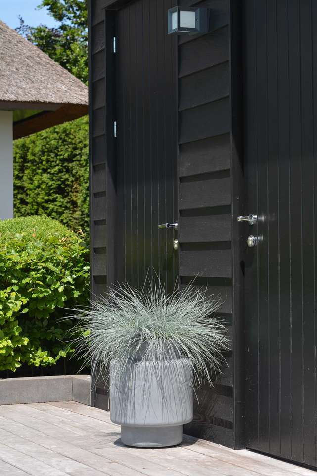 Plantenpot Billund Grijs 70 cm – Grote Bloempot voor Binnen en Buiten