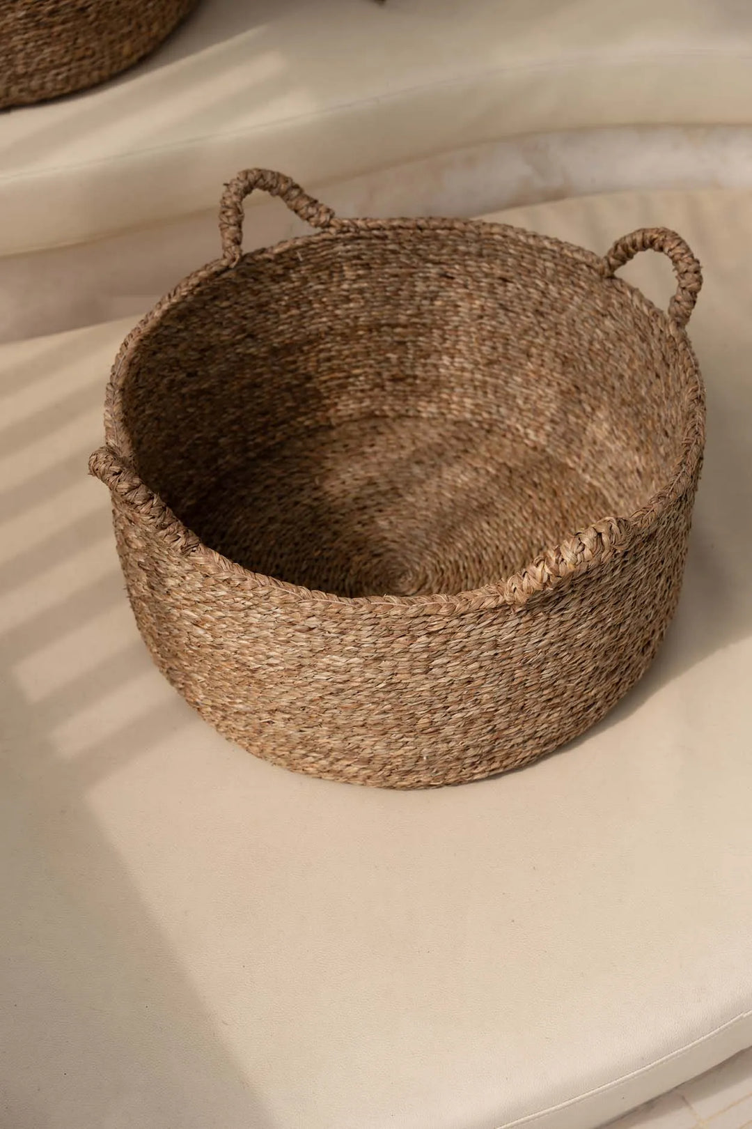 Zeegras Mand met 4 Handvatten – Les Quatre Mains – Naturel – Maat L