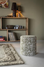 Poef Tigra – polyester & hout groen