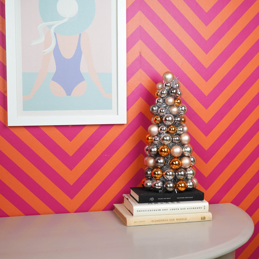 Kerstboompje van Kerstballen Taupe & Oranje – 41 cm