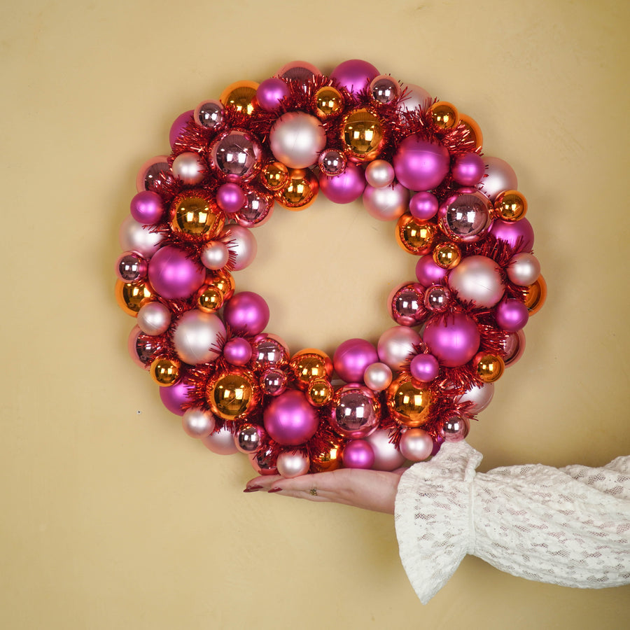 Kerstkrans Kerstballen Roze & Oranje – 34 cm