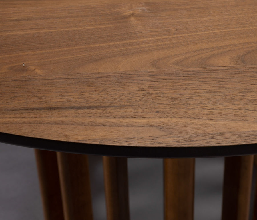 Kolompoot van de ronde walnoot eettafel Dutchbone Barlet