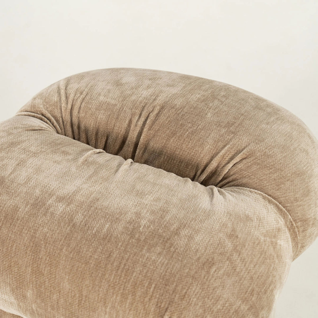 Kruk Nook – hout, foam & polyester beige