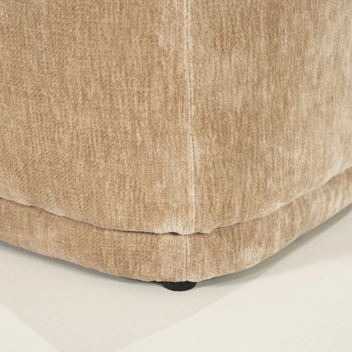 Kruk Nook – hout, foam & polyester beige