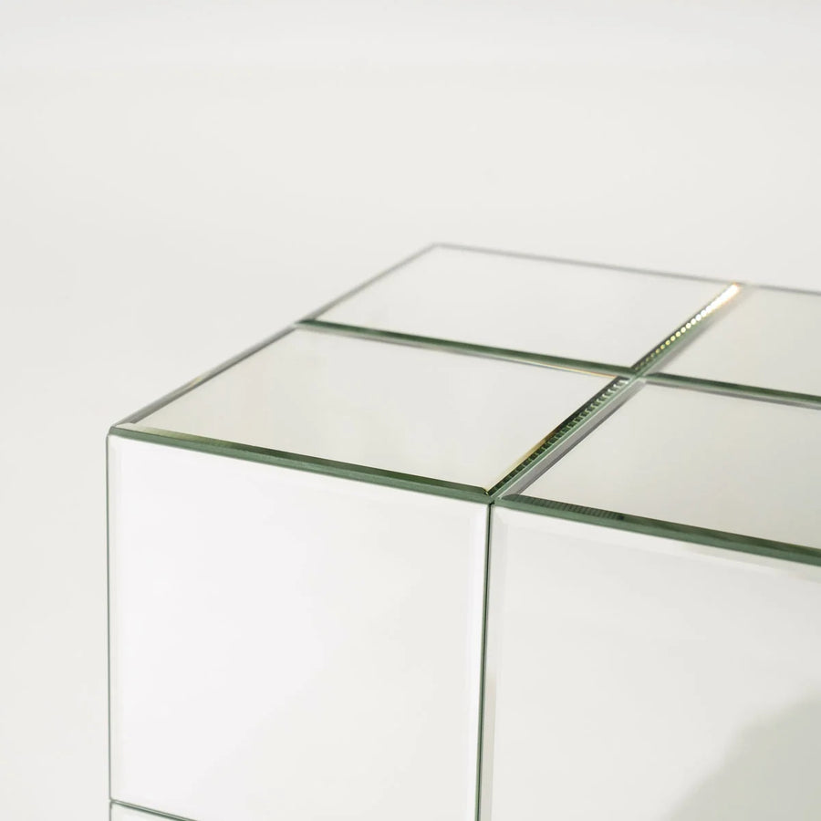 Flectron bijzettafel chroom zilver – detail van het spiegelglas