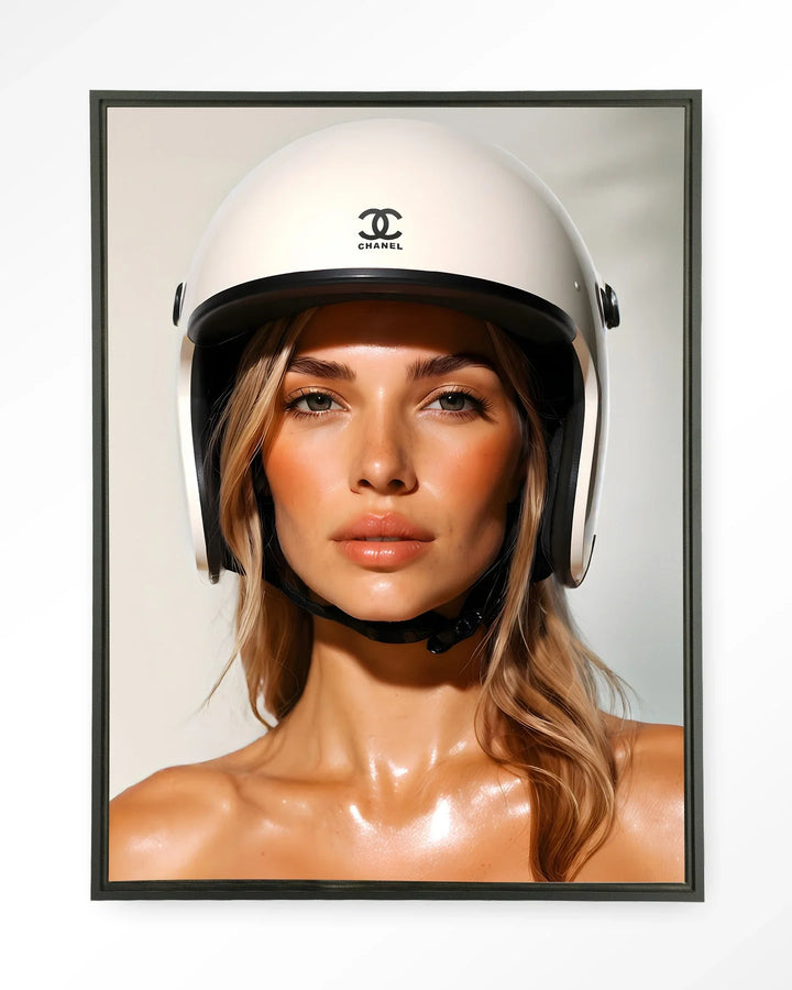 Chanel Helmet - Moderne Wanddecoratie | Artprint, Glass Art & Wandkleed