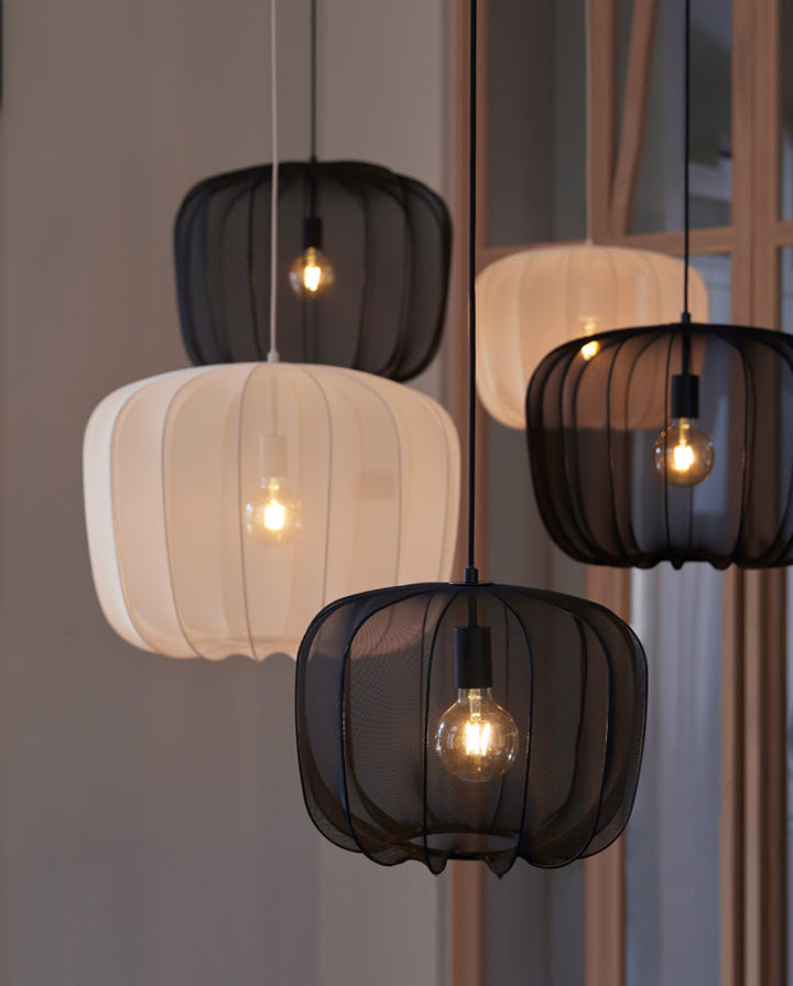 Plumeria Hanglamp – Metaal & Textiel – Zwart/Zand