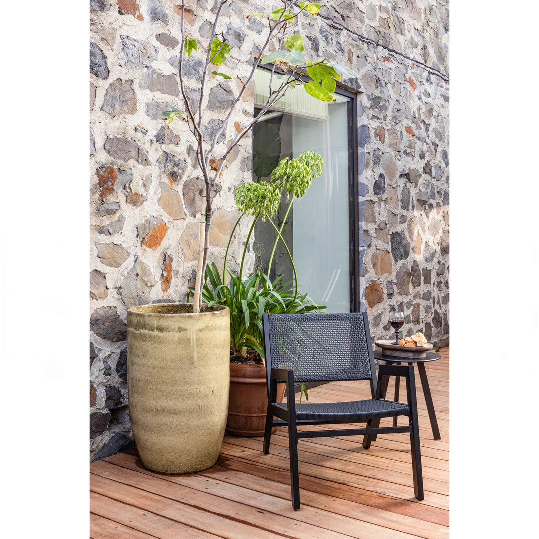 WOOOD PEM TUIN FAUTEUIL MET ARMLEUNING ALUMINIUM ZWART