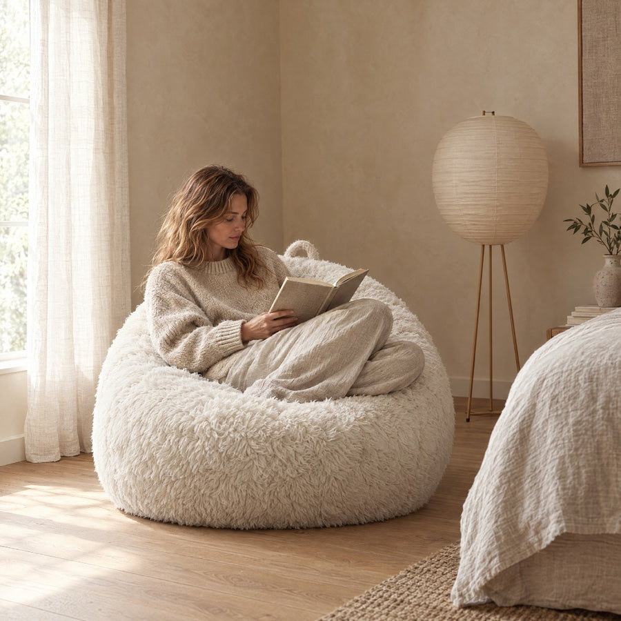 Elsa fluffy lounge stoel – lezen in de slaapkamer