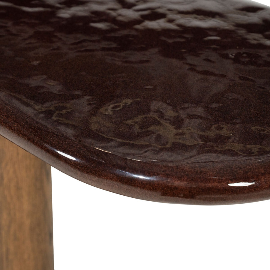 Sidetable Kyan – beton, eiken & metaal roodbruin