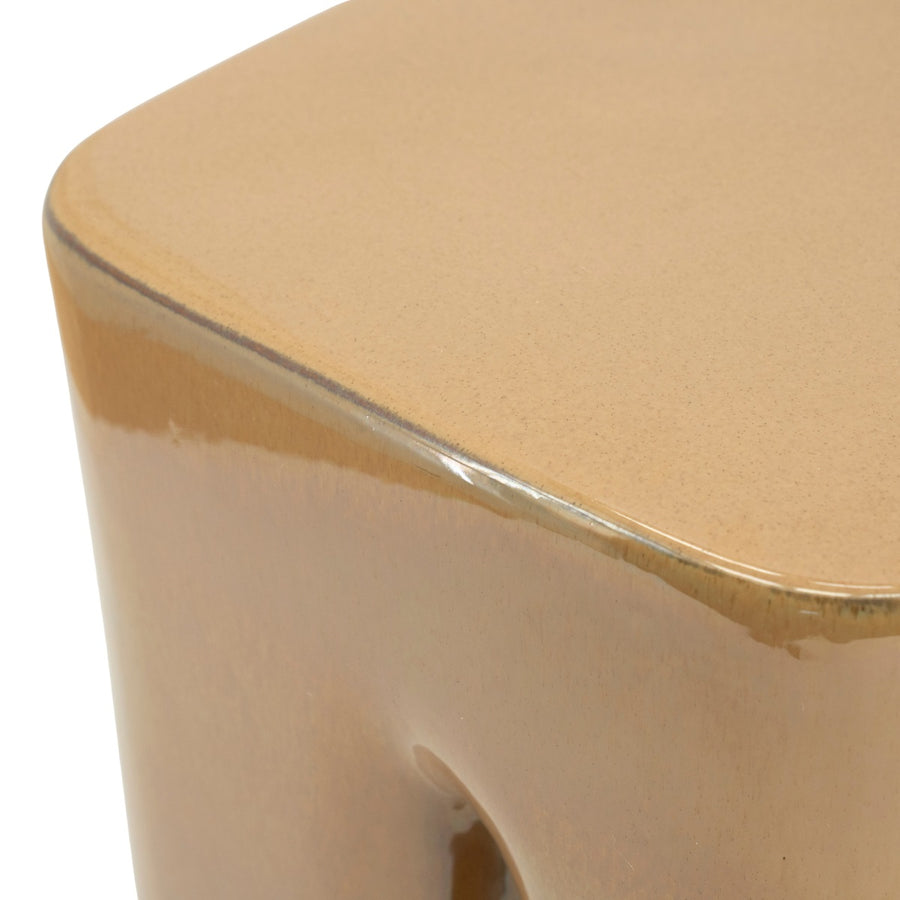 Bijzettafel Miga camel van opzij