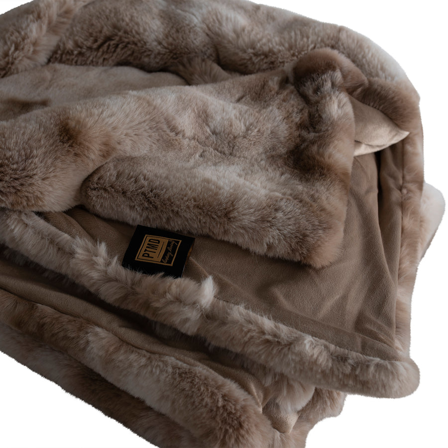 PTMD Linde Bontplaid in Giftbox 150x200 cm – Beige