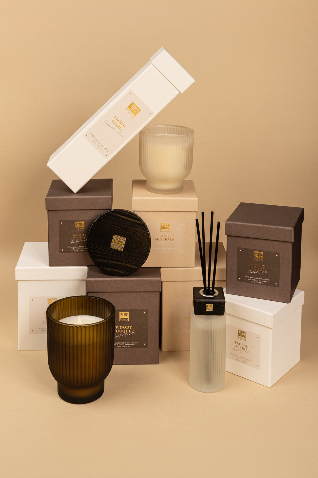 New Elements Oud Minerale Scented Candle 380g L
