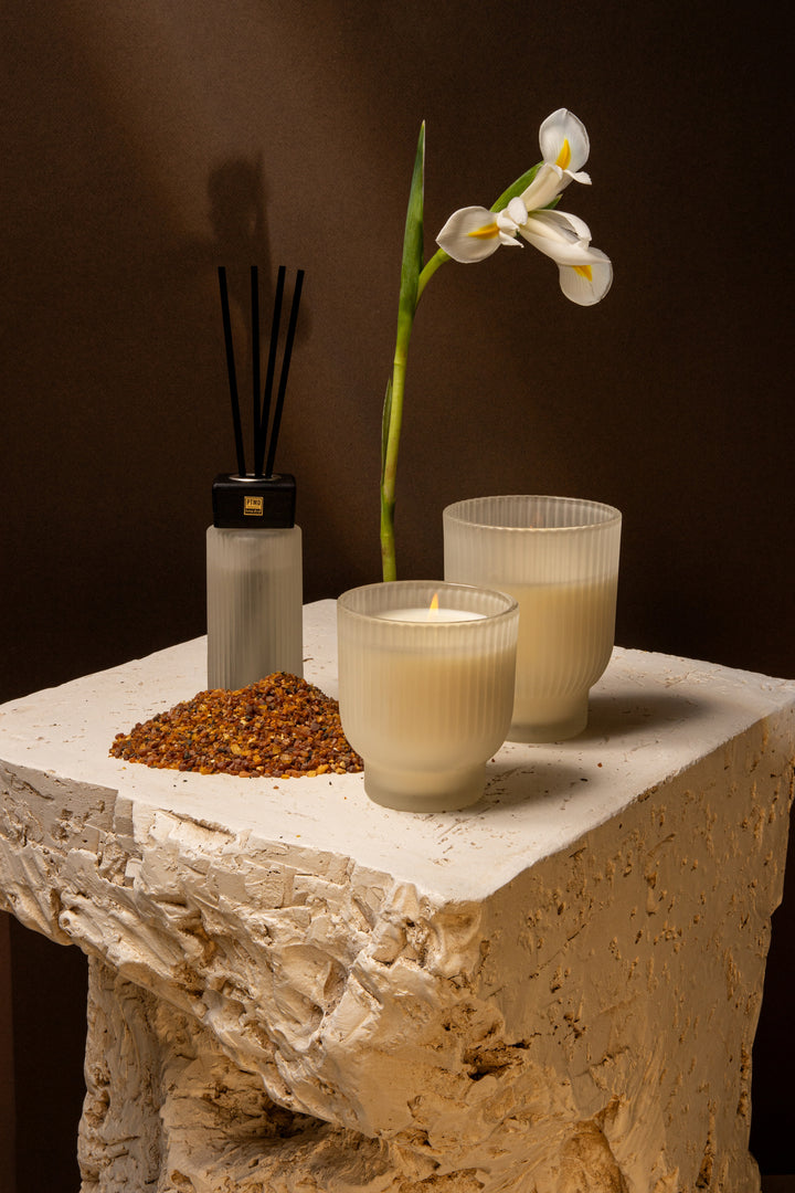 New Elements Oud Minerale Scented Candle 380g L