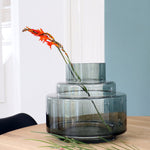 Grijze vaas – Mondgeblazen design van dik glas Ø23–33 cm