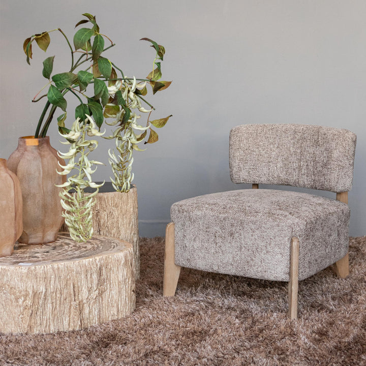 Vale Fauteuil – Moderne Stoffen Fauteuil met Rubberwood Poten Taupe