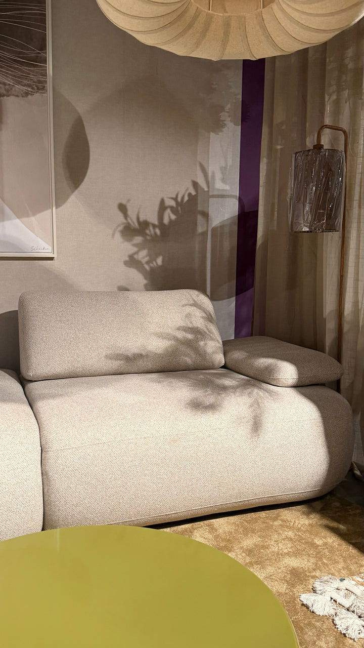 Sevn Bank Emilia Beige Showroom model