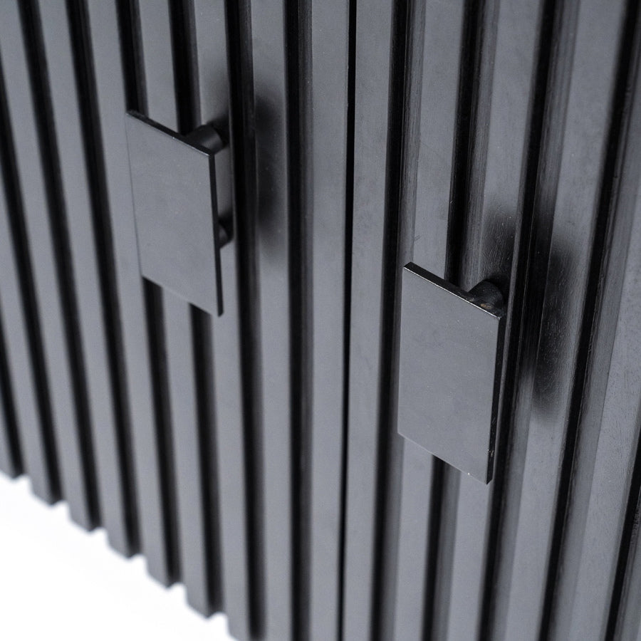 Dressoir Remi – mangohout & metaal 4-drs. zwart