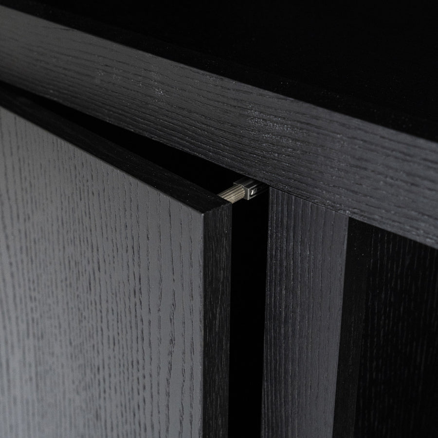 Kabinet Helsinki – eiken & eikenfineer zwart 120x220cm