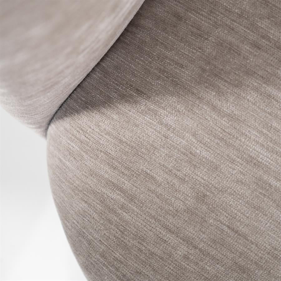 Stoel Esmee met armleuning – polyester & metaal beige mellow