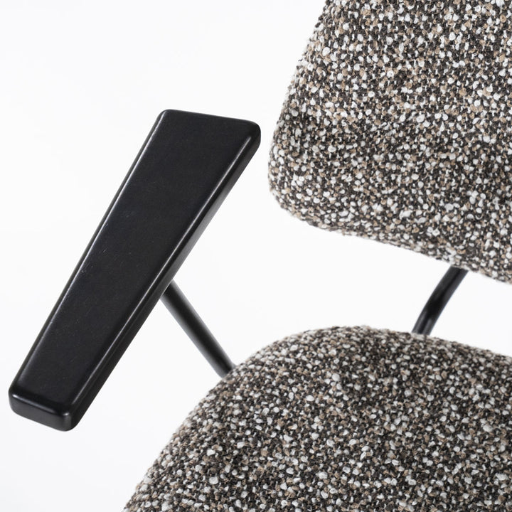 Stoel Jon met armleuning – stof & metaal taupe maywood