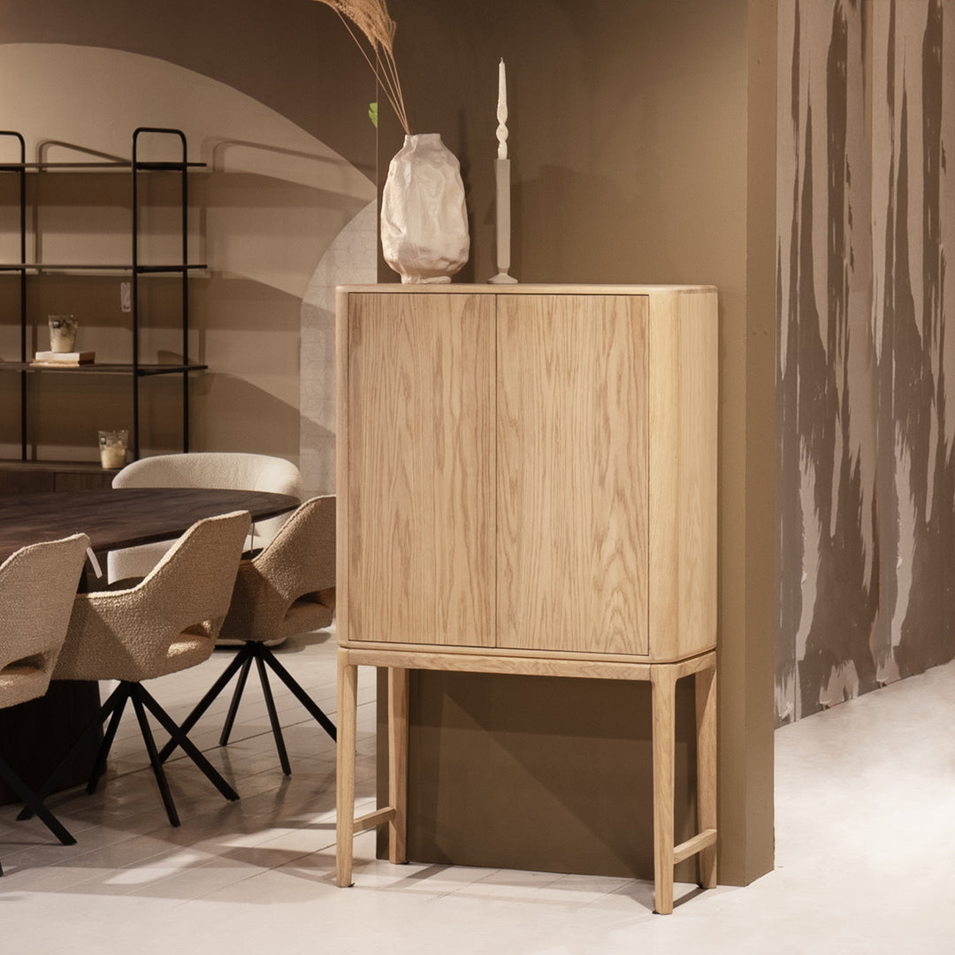 Kabinet Harvey – eikenhout & veneer