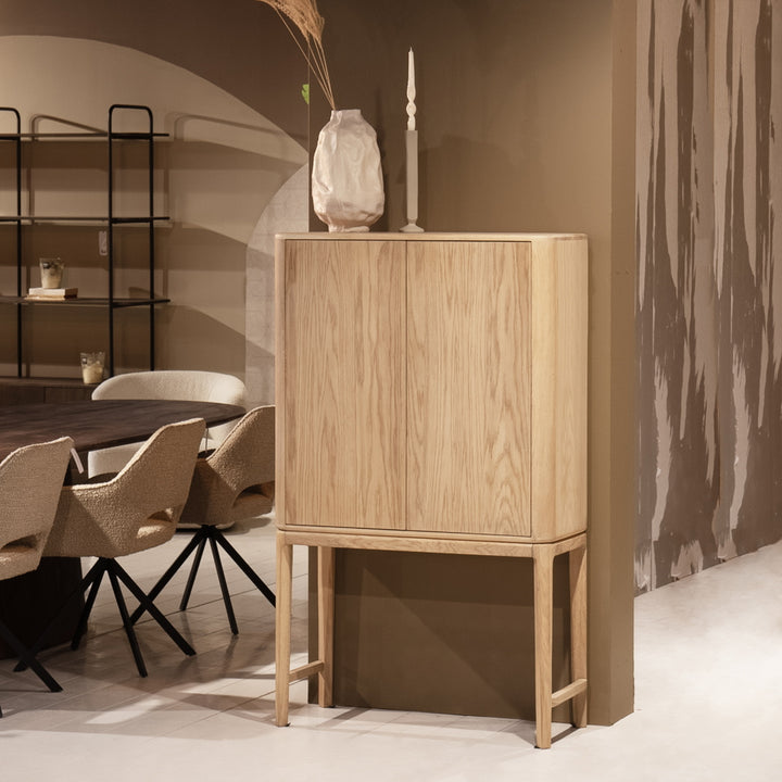 Kabinet Harvey – eikenhout & veneer
