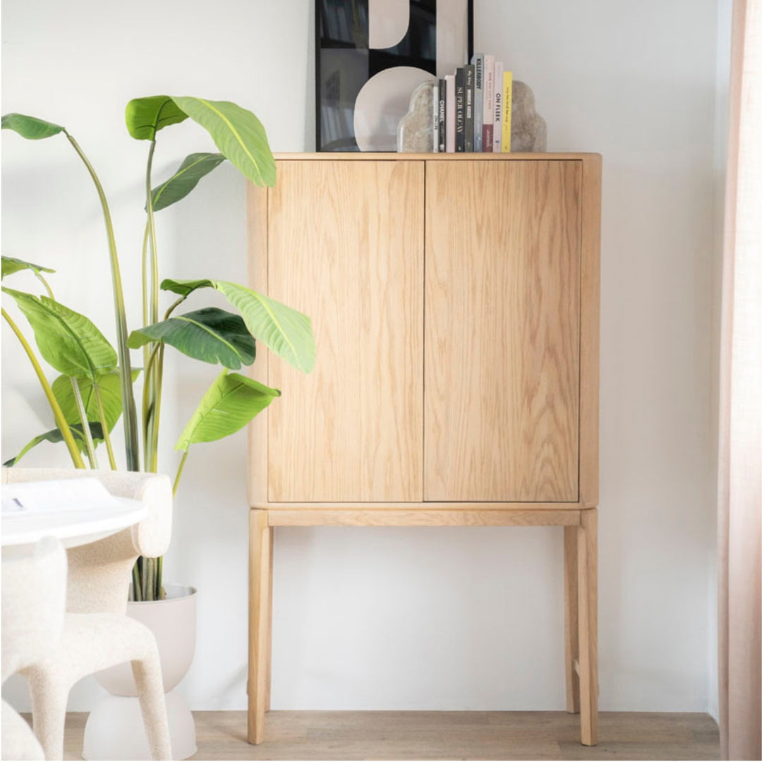 Kabinet Harvey – eikenhout & veneer