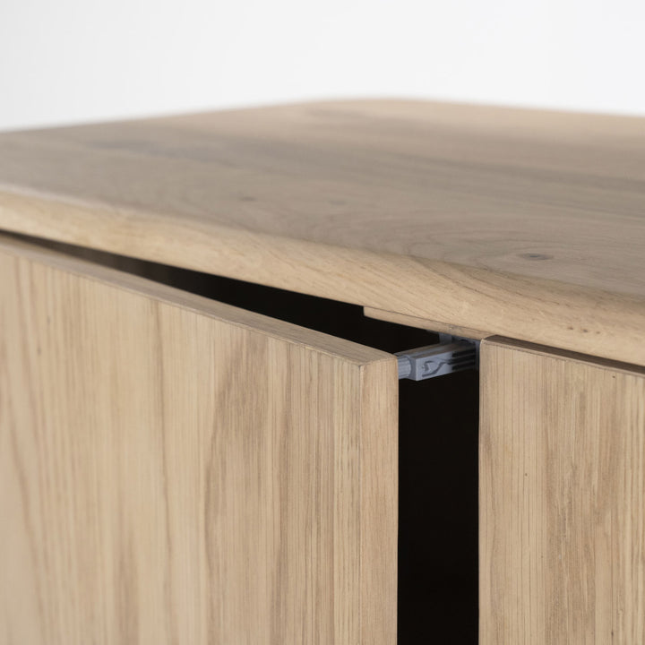 Kabinet Harvey – eikenhout & veneer