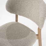 Stoel Mikky – stof & eikenhout naturel taupe moon