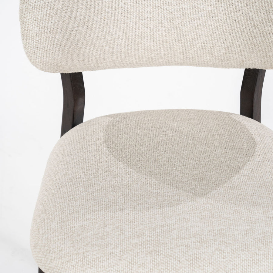 Stoel Mikky – stof & eikenhout bruin beige moon