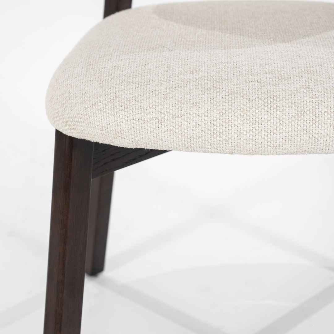 Stoel Mikky – stof & eikenhout bruin beige moon