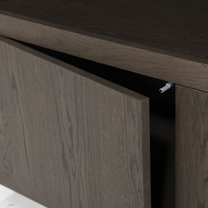 Kabinet Helsinki – eiken & eikenfineer bruin 120x220cm