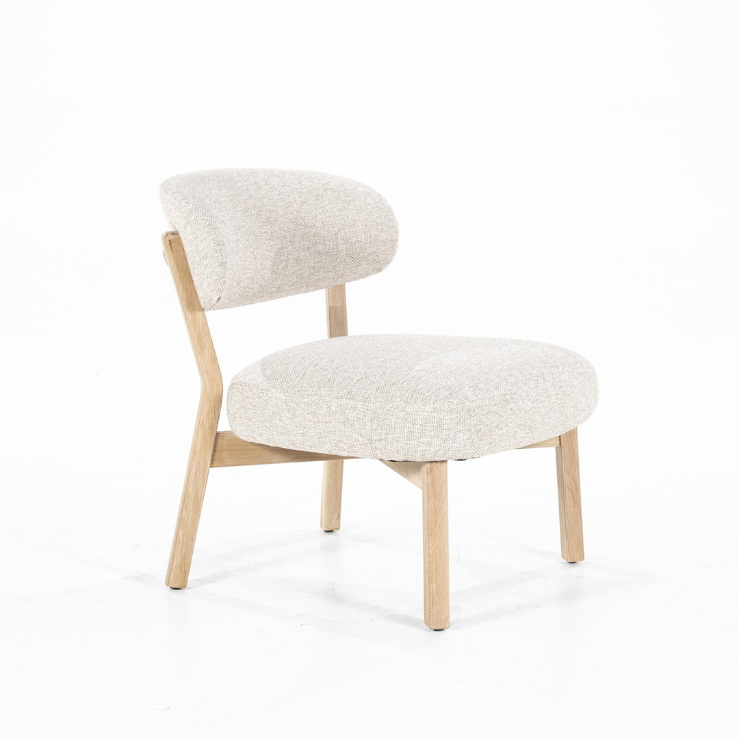 Fauteuil Mikky – stof & eikenhout naturel beige moon