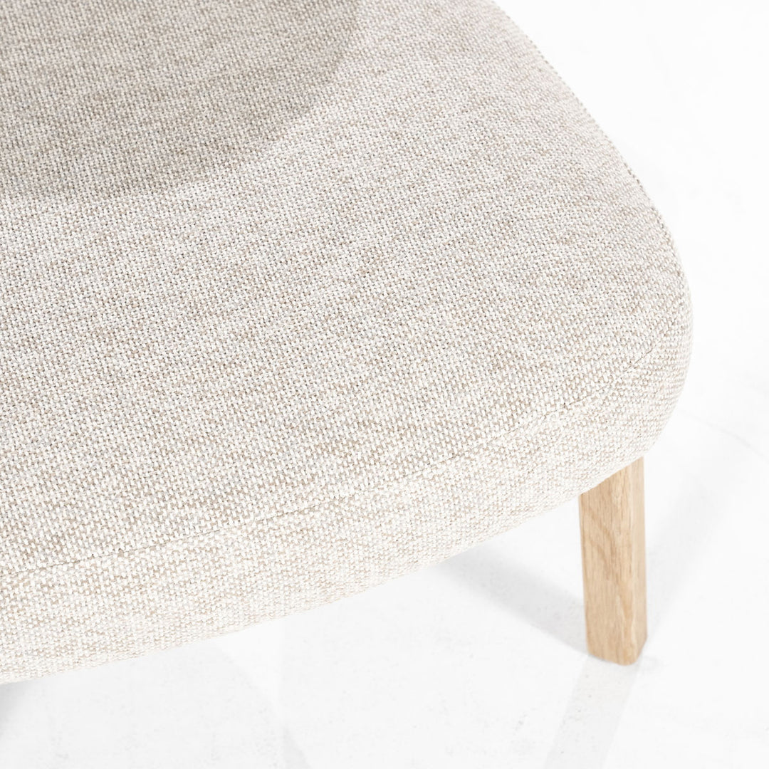 Fauteuil Mikky – stof & eikenhout naturel taupe moon