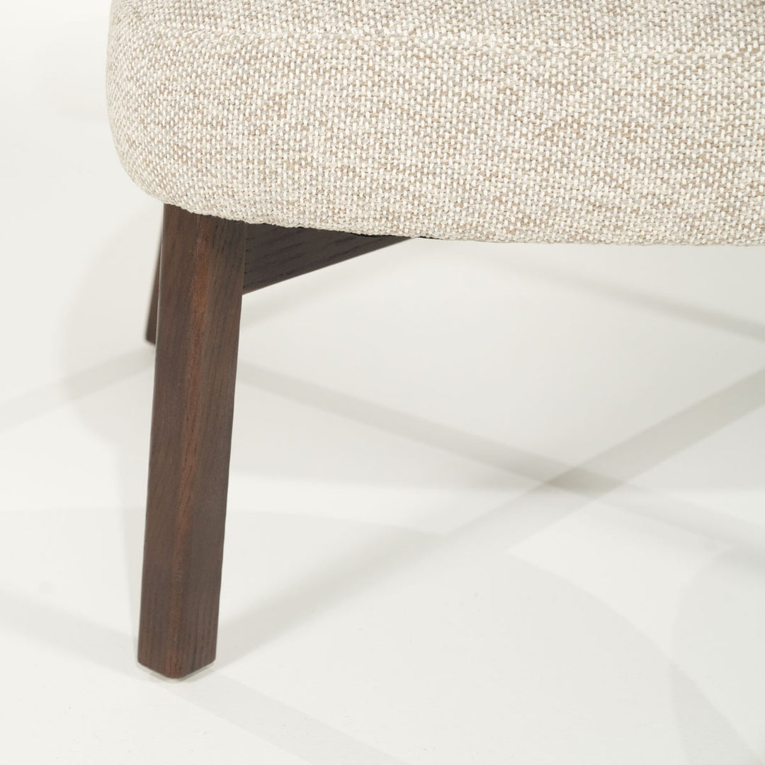 Fauteuil Mikky – stof & eikenhout bruin taupe moon