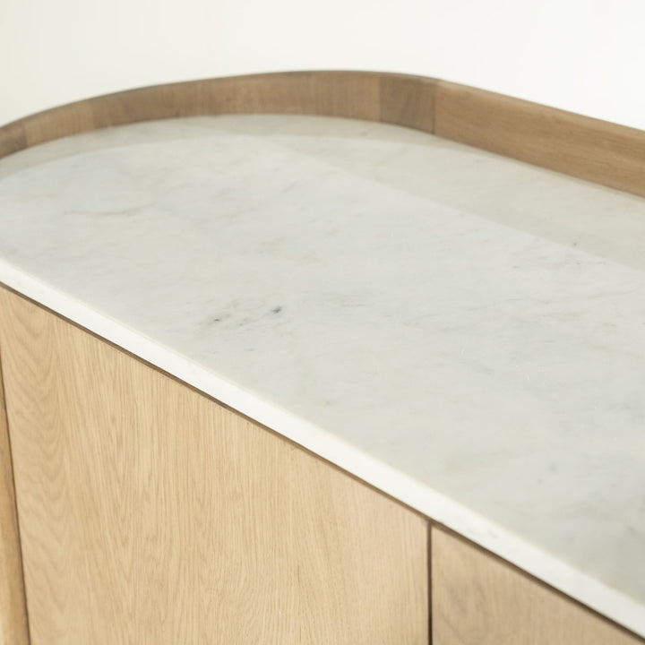 Kabinet Don – eikenhout, eikenfineer & marmer naturel