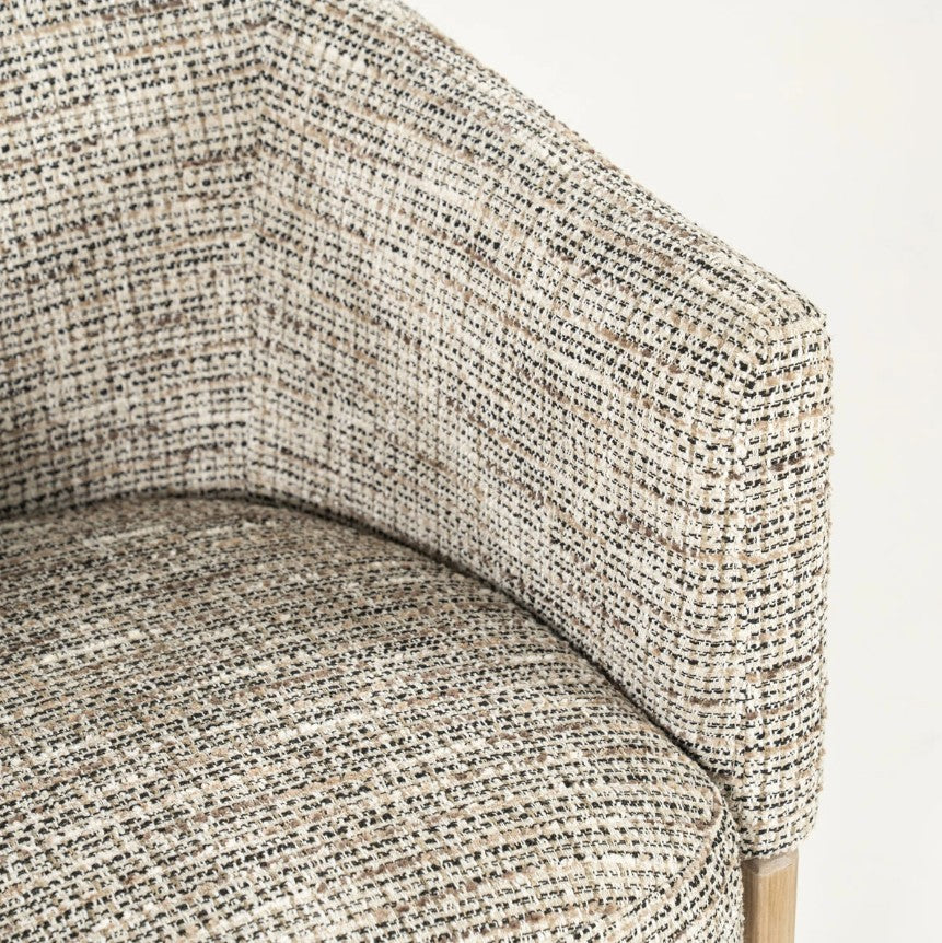 Stoel Micha – stof & hout taupe nori