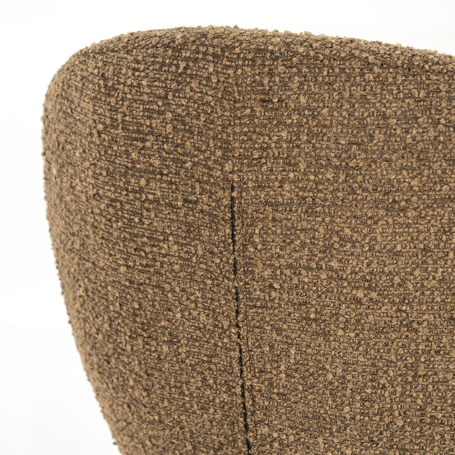Stoel Livia – stof & hout bruin hush
